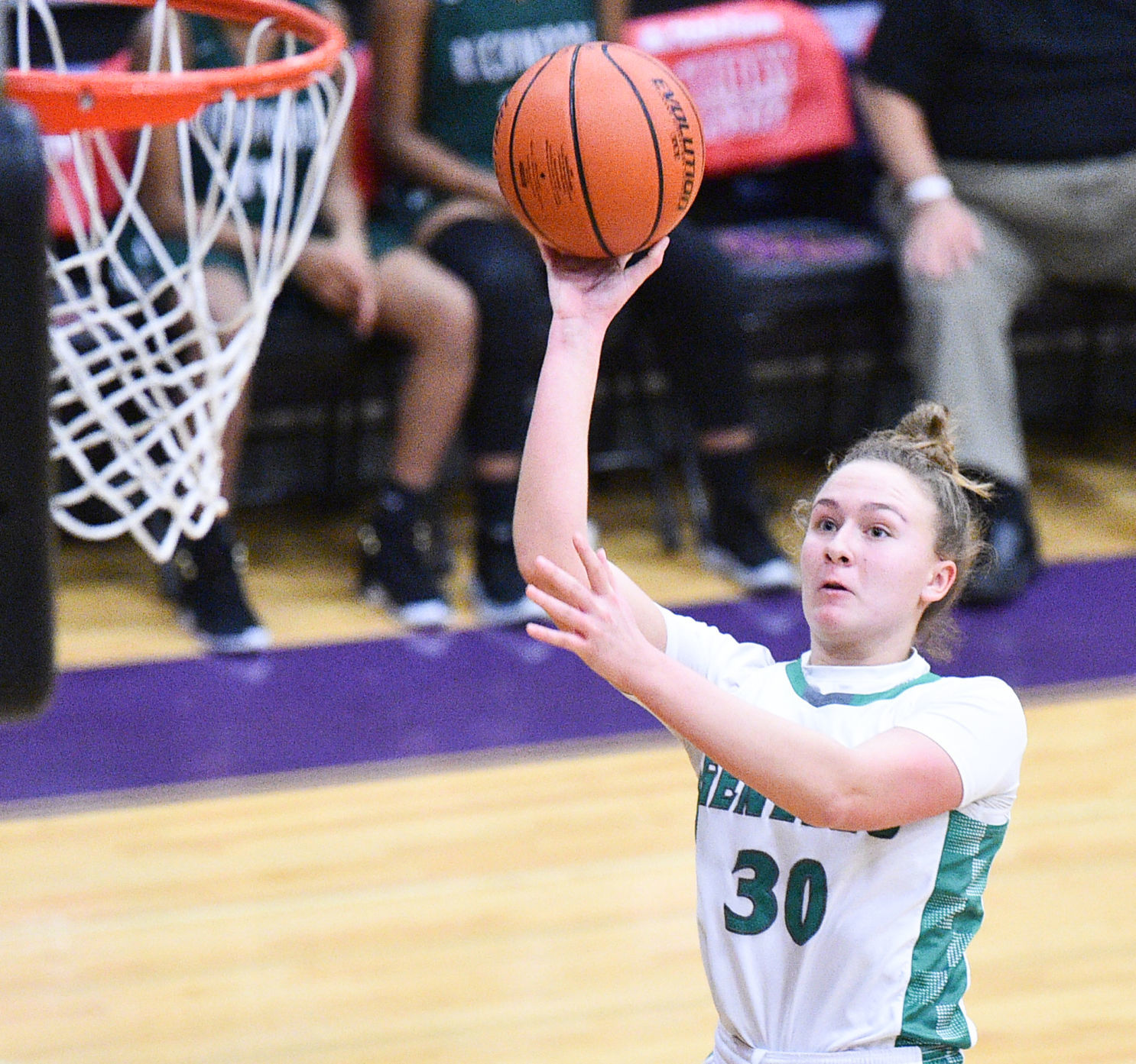 122819-mda-spt-holiday-hoops-047a.jpg